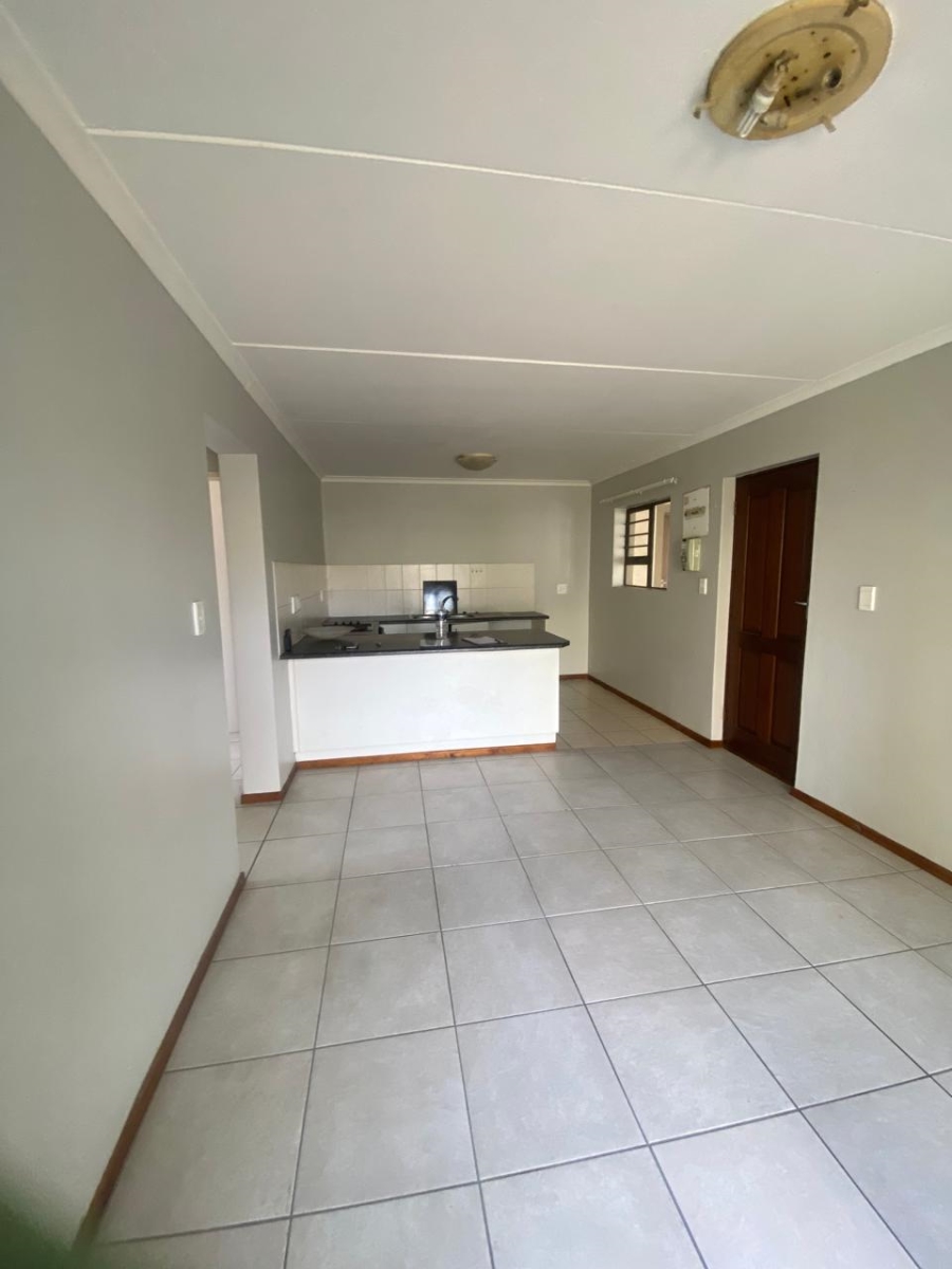 To Let 2 Bedroom Property for Rent in Guldenland Western Cape